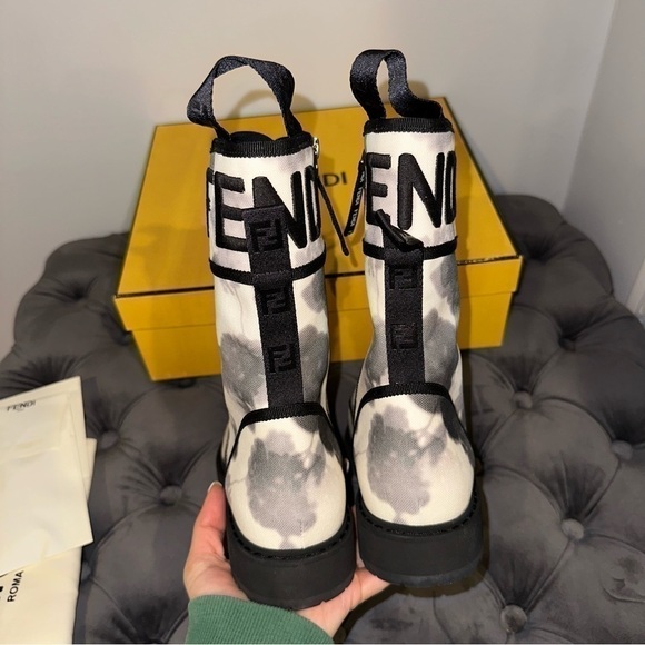 New Size 38.5 Fendi Floral Combat Boots Black White Tie Dye - Picture 6 of 9